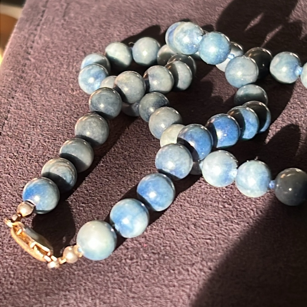 Stunning blue stone necklace Vintage 24”